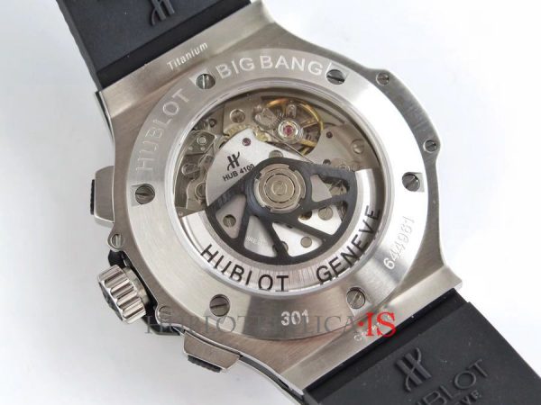 Hublot 301.CI.1770.RX Black Rubber Lattice Strap - Image 7