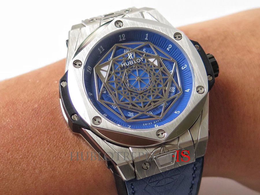 Hublot 415.NX.1112.VR.MXM14 Blue Dial