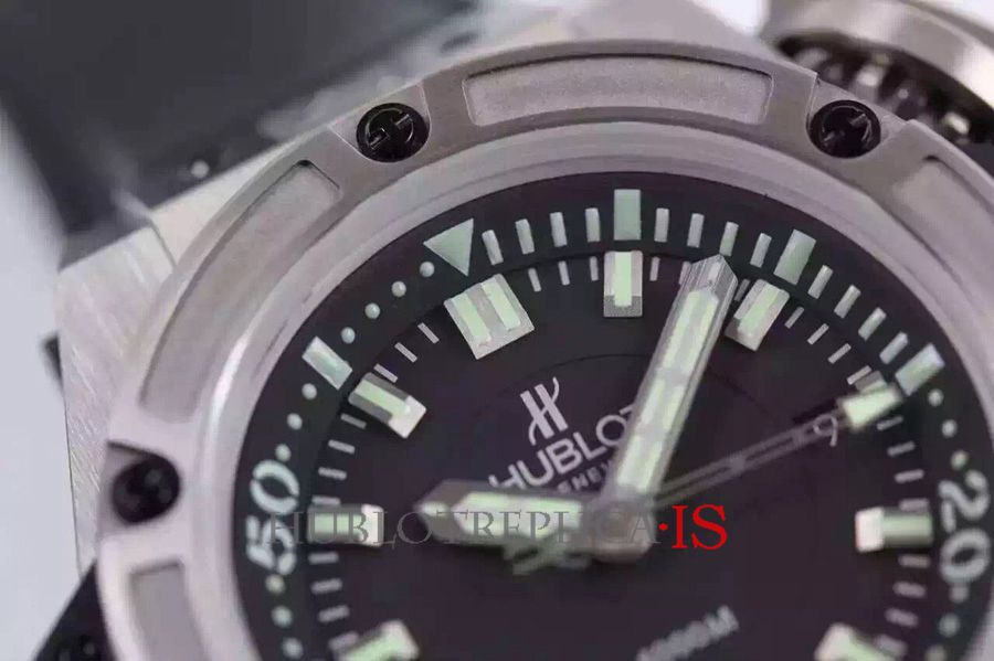 Hublot 4000M Black Rubber Strap Black Dial - Image 3