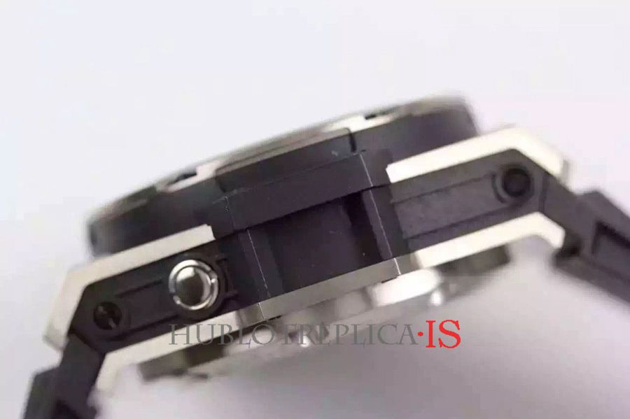 Hublot 4000M Black Rubber Strap Black Dial - Image 6