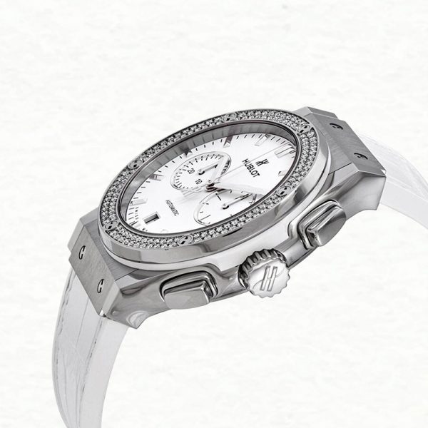 Hublot Classic Fusion 541.NE.2010.LR.1104 Men 42mm Leather Strap - Image 3