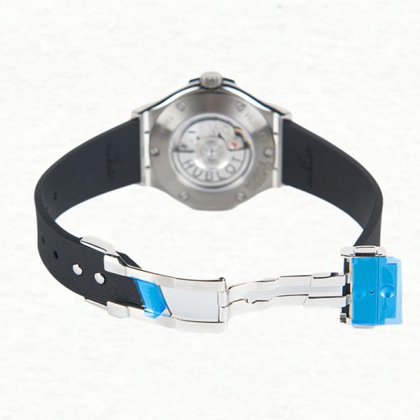 Hublot Classic Fusion 582.NX.1170.RX Ladies 33mm Automatic - Image 4